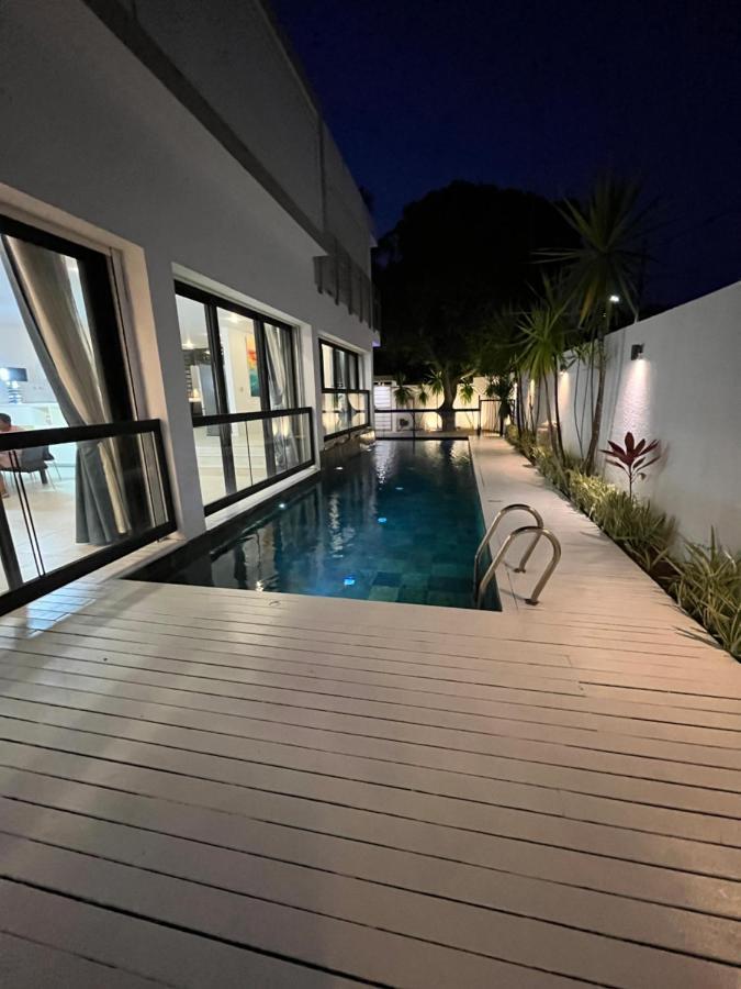 Villa Moderne A Trou Aux Biches Exterior foto
